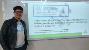 Estudante do IFFar-JC apresenta pesquisa científica em seminário internacional no Uruguai Seminario-rivera_JC2026 - 01 - capa (2).jpeg
