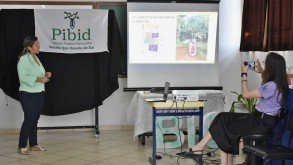 PIBID recebe docente da Universidade do Estado do Amazonas para formação PIBID recebe docente da Universidade do Estado do Amazonas para formação