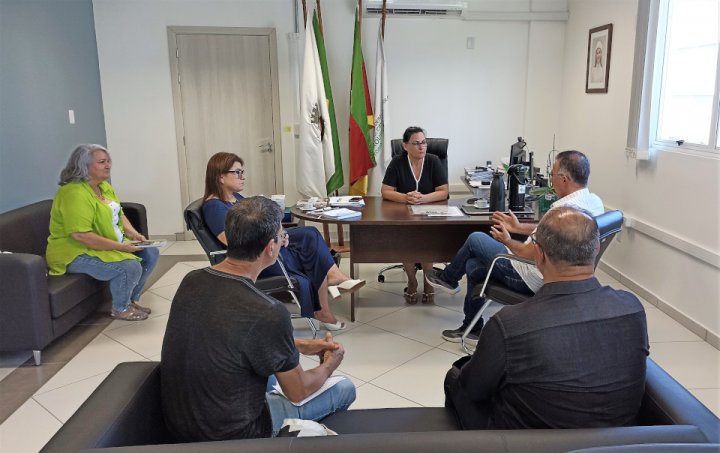 Reunião entre IFFar e Deputado Estadual Valdeci Oliveira