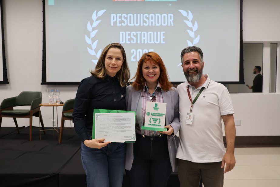 noticia seminario pesquisador 06 n