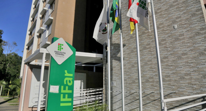 qualificaçãoServidorIFFar notícia09102026