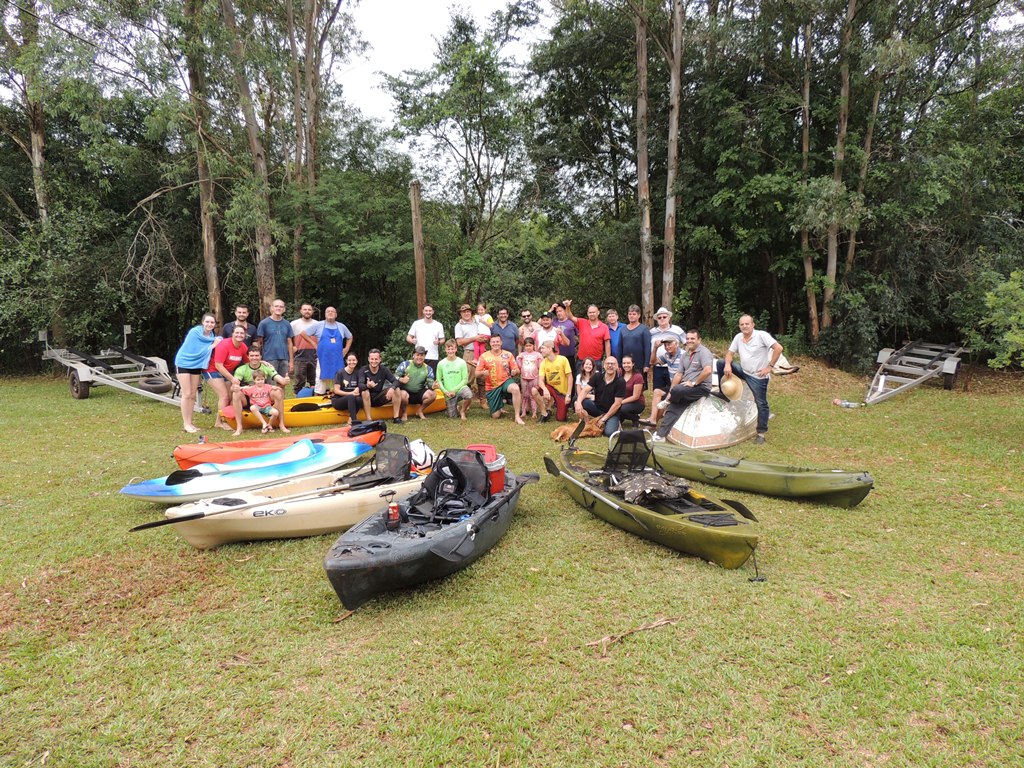 Registro do grupo participante 1Âª Remada EcolÃ³gica realizada no final do ano passado